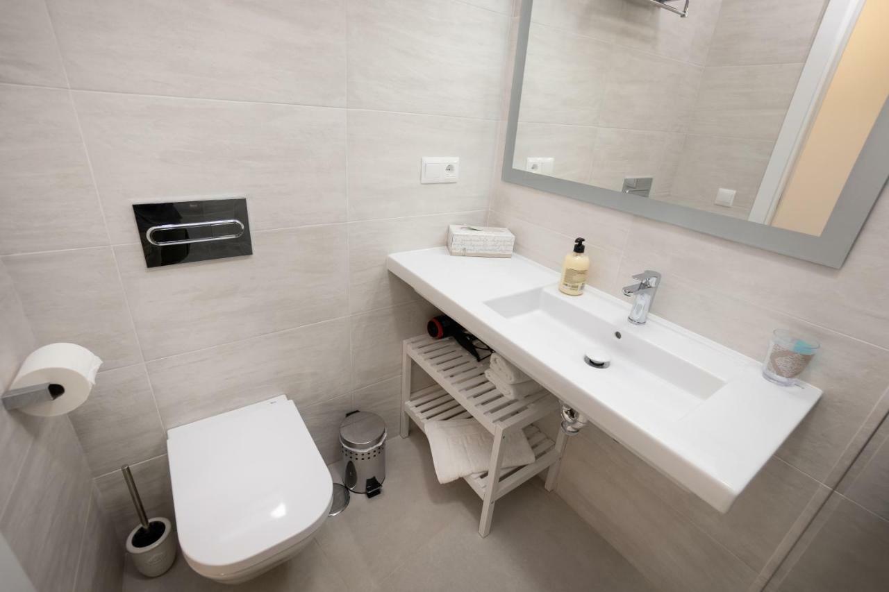 Apartamentos Mombasa 2 Planta Nerja Εξωτερικό φωτογραφία